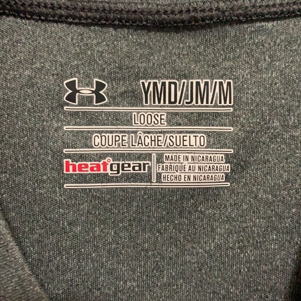 Under Armour T-shirt SZ Medium - Picture 3 of 3